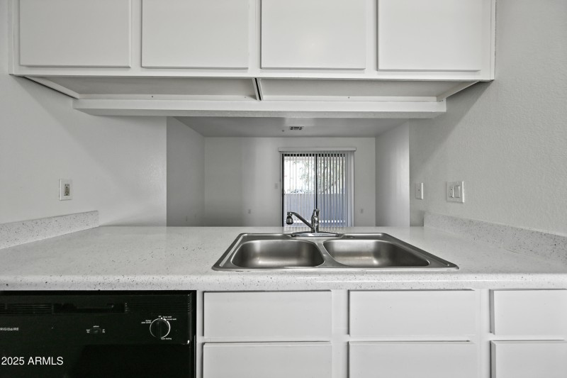 11-3065N67A224-ocupix