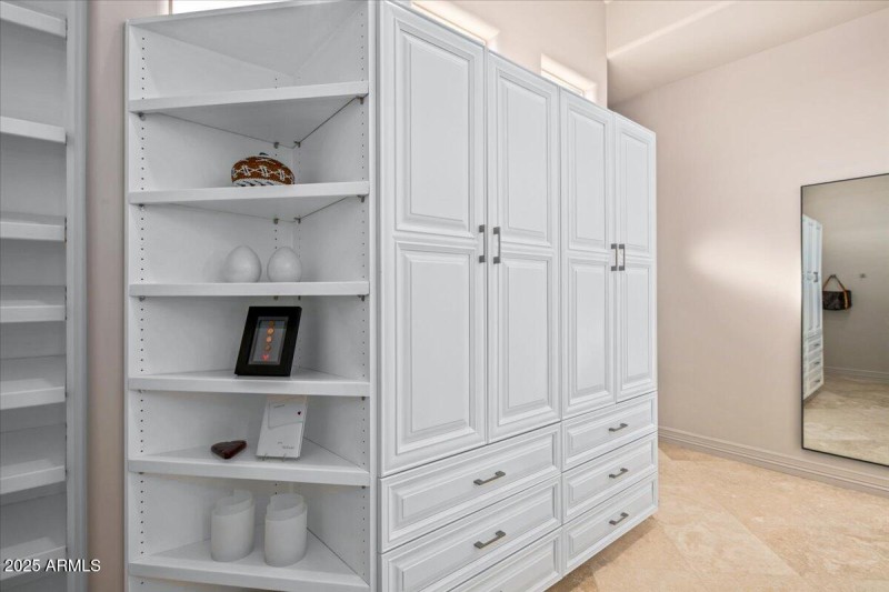 43-Primary Closet 2