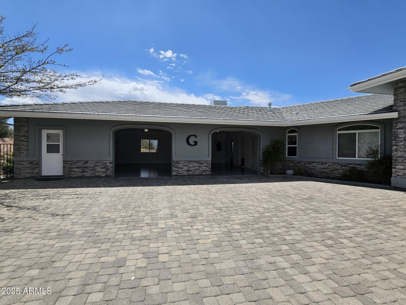 garage