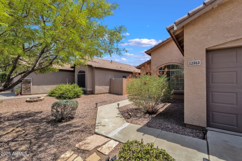 4-web-or-mls-12913-w-rosewood-dr
