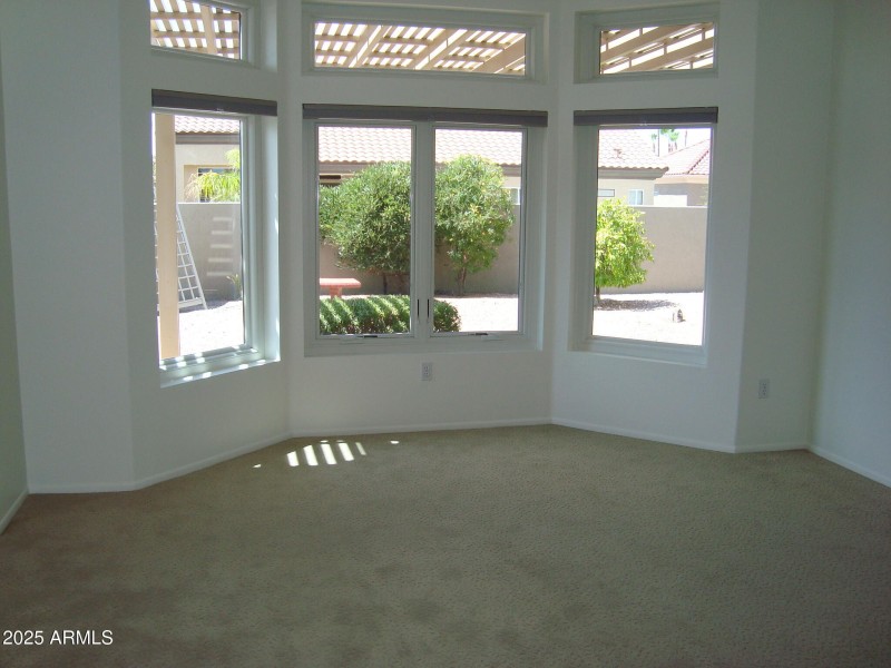BAY WINDOW IN MASTER