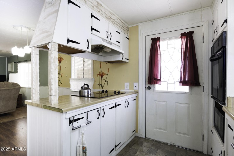 Kitchen 3