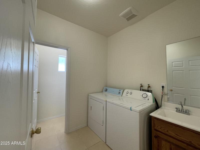 17 laundry area