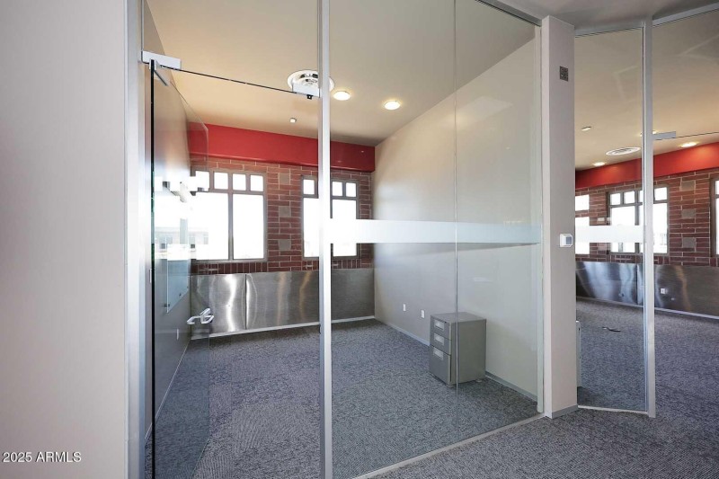 Private Office 2