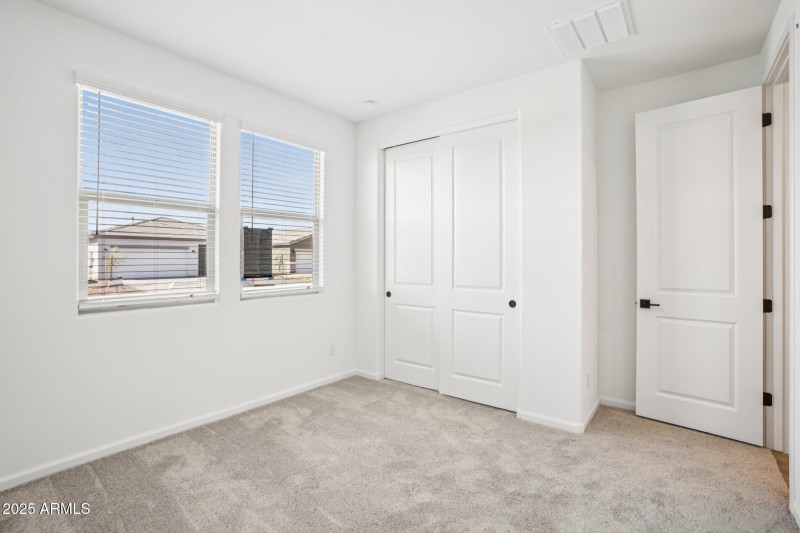 16-web-or-mls-W Camino de Oro-S0307-012