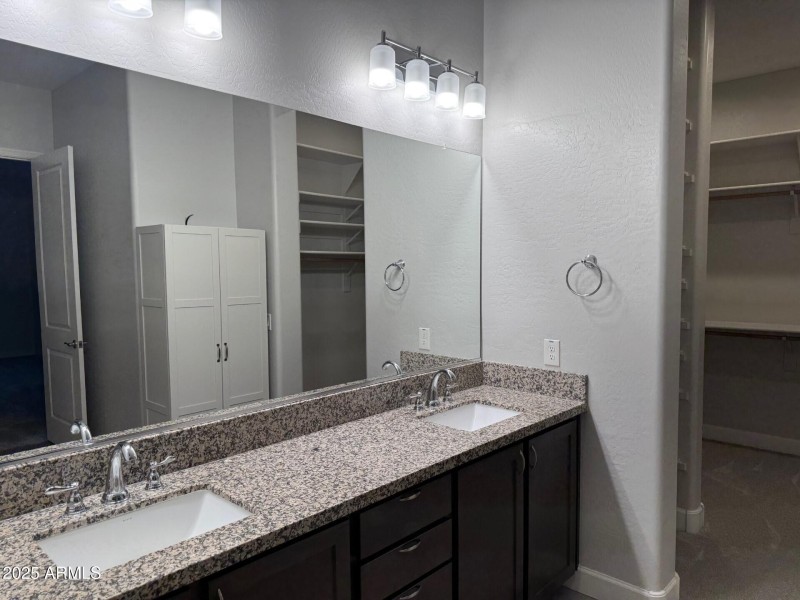 Master bathroom 2
