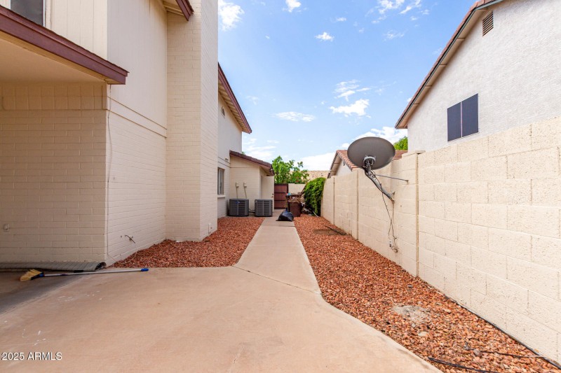 38 Mauna Loa