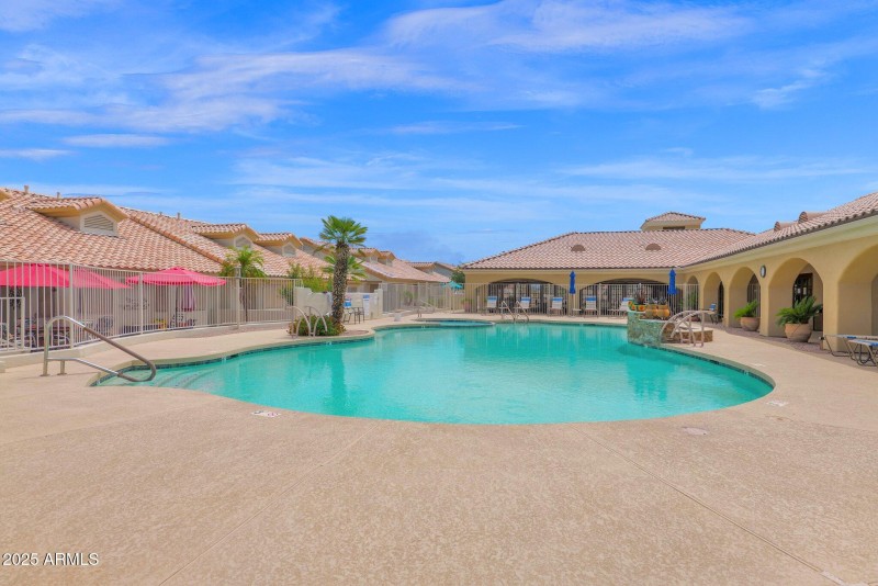 47-web-or-mls-P1246068