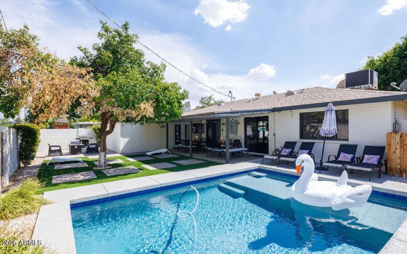 PROPERTYIMAGECO_3301N63rdSt_WEB-32