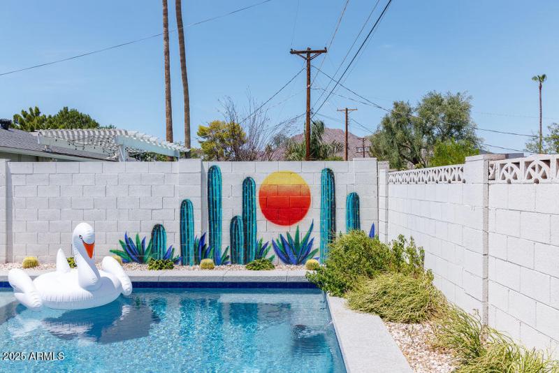 PROPERTYIMAGECO_3301N63rdSt_WEB-41