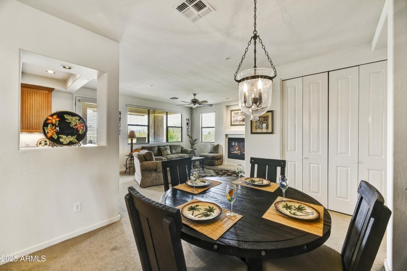 009_Dining to Living