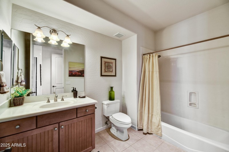 015_Bathroom