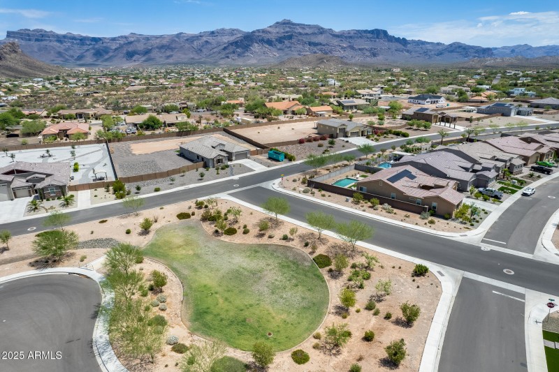 Community/ Mountain Views
