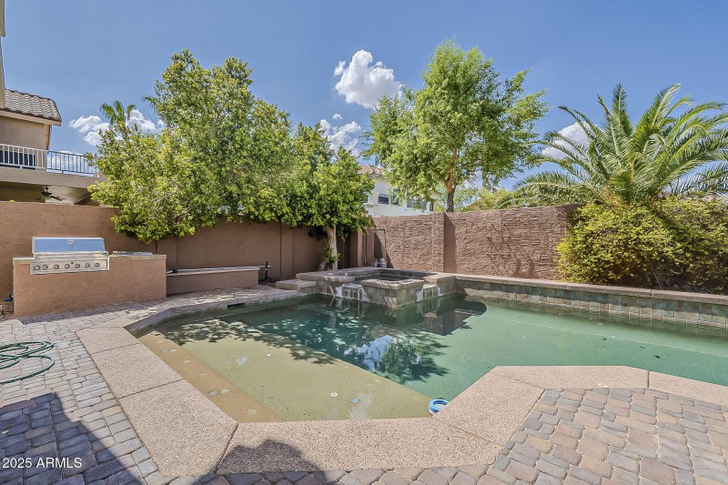 55-web-or-mls-Glenhaven-55