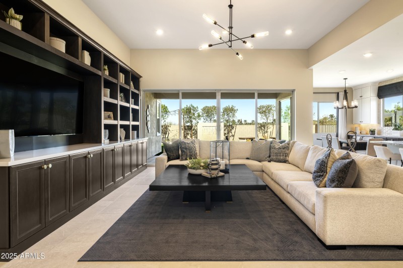 Whispering Hills Model Interiors - Choll