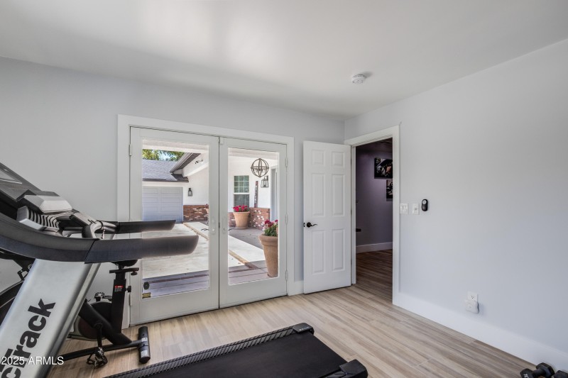 516 W Rancho-32
