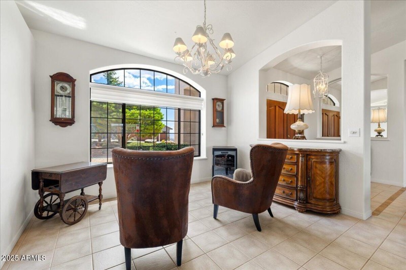 09-Dining Room
