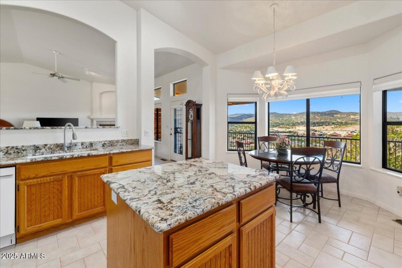 12-Kitchen