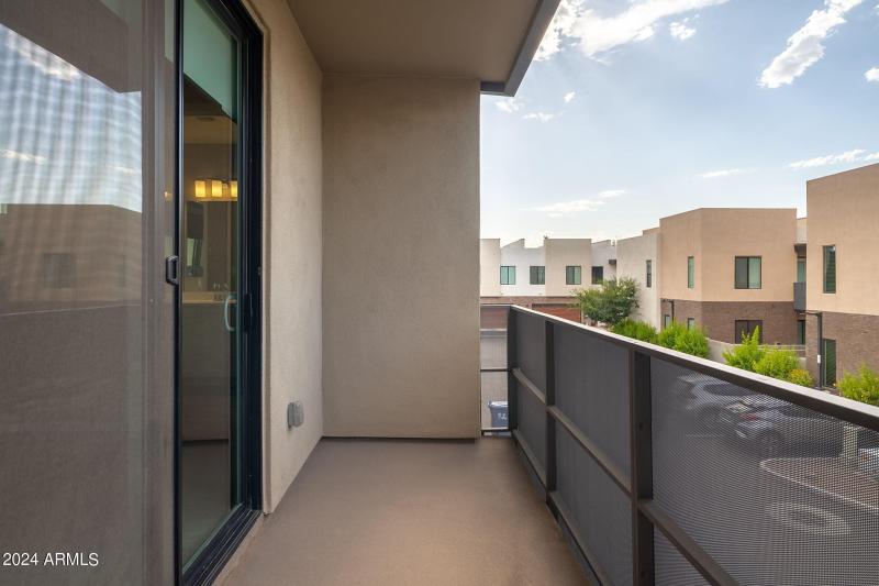 20-web-or-mls-901-s-smith-rd-1036