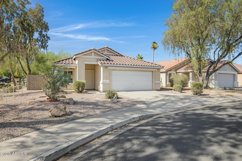 2372 E Springfield Pl-2