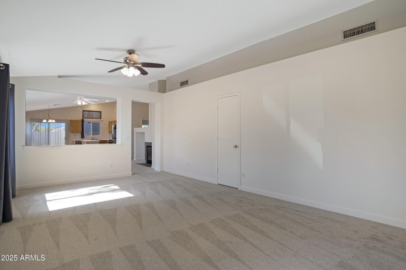 2372 E Springfield Pl-7
