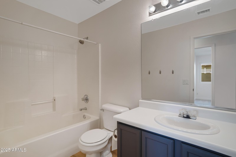 2372 E Springfield Pl-23
