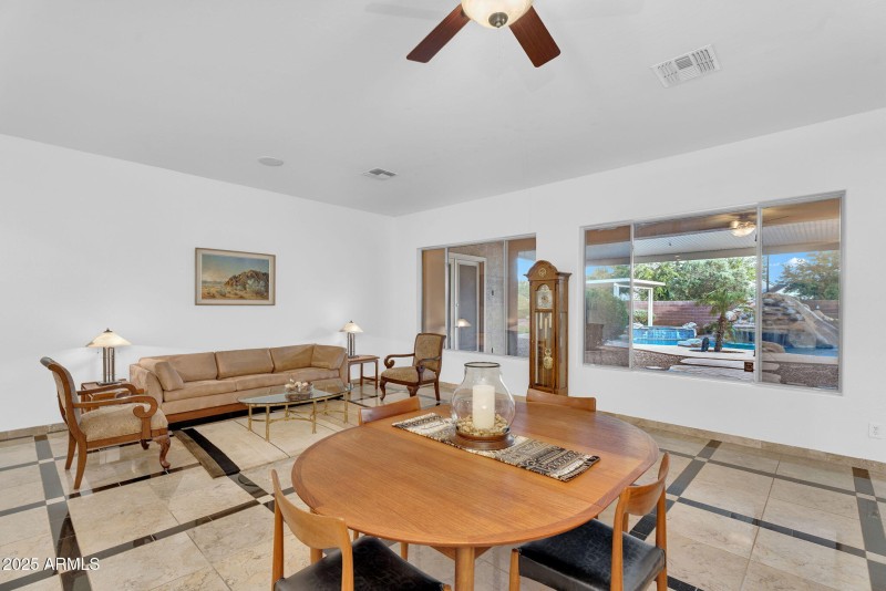 24-web-or-mls-Ravenswood-21
