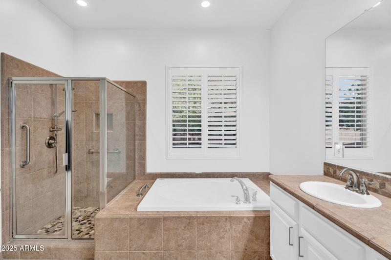28-web-or-mls-Ravenswood-25