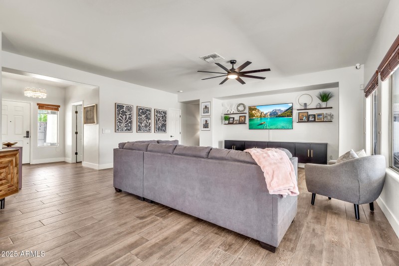 20730 S 209th St-8_(2048)