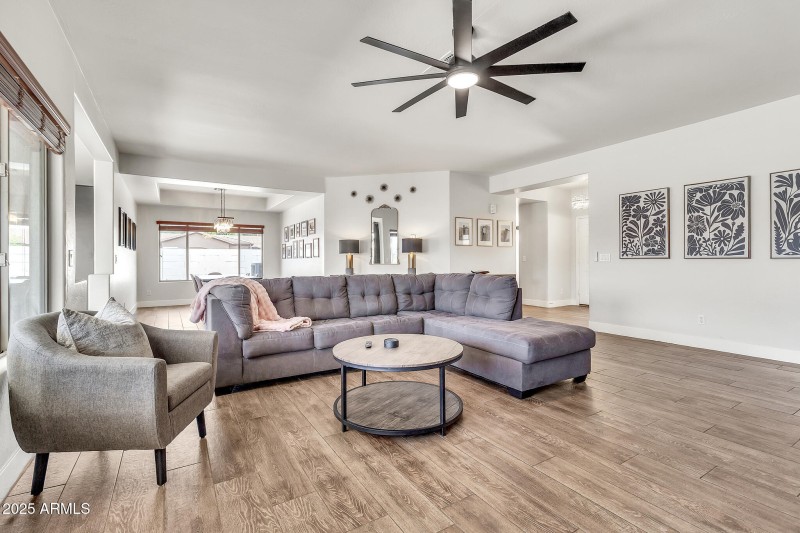 20730 S 209th St-11_(2048)
