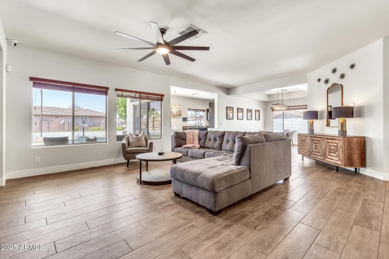 20730 S 209th St-12_(2048)