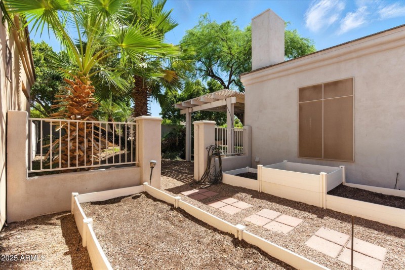 Side yard