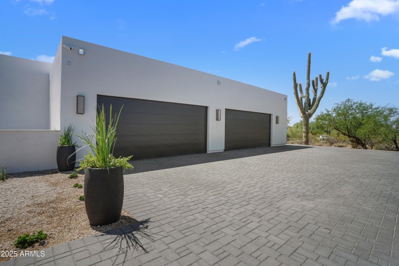 4 Car Garage