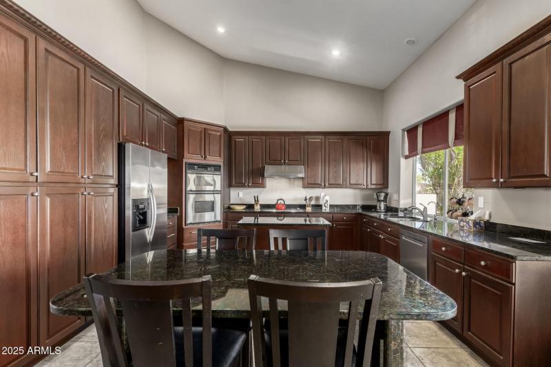 05 Kitchen