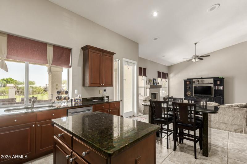 06 Kitchen