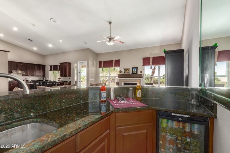 07 Kitchen