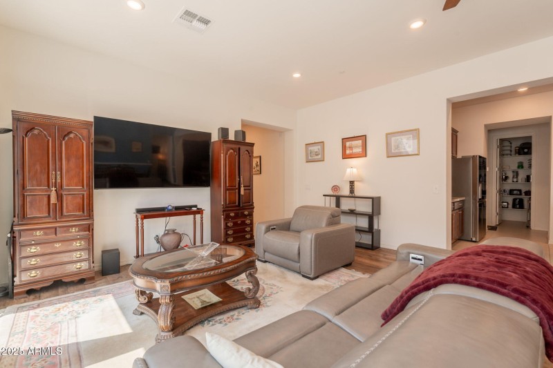 6-web-or-mls-Dawson-6