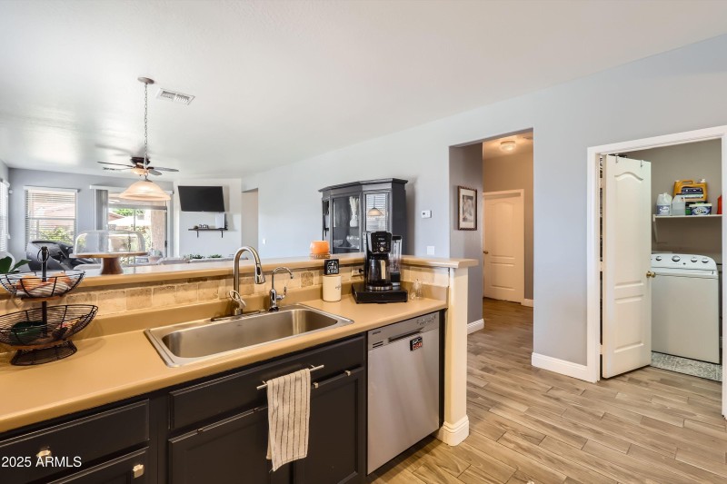 16-Kitchen