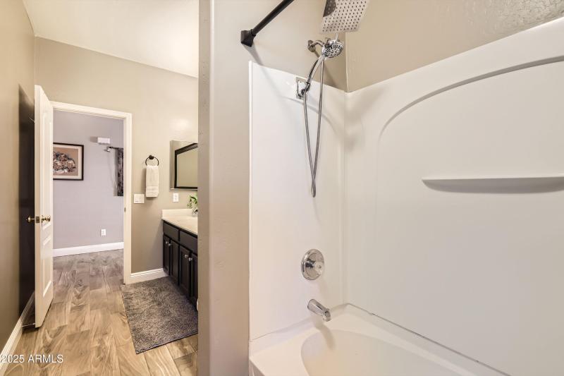 25-Bathroom 2
