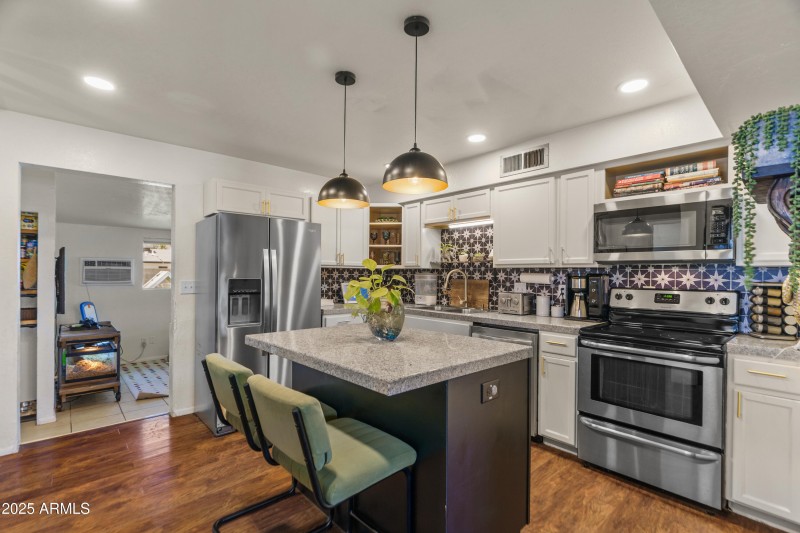 08-Kitchen
