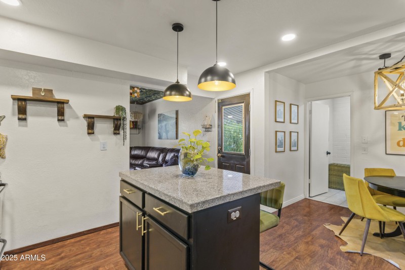 12-Kitchen
