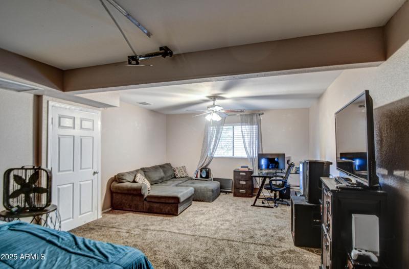 Bedroom 4-pic 1