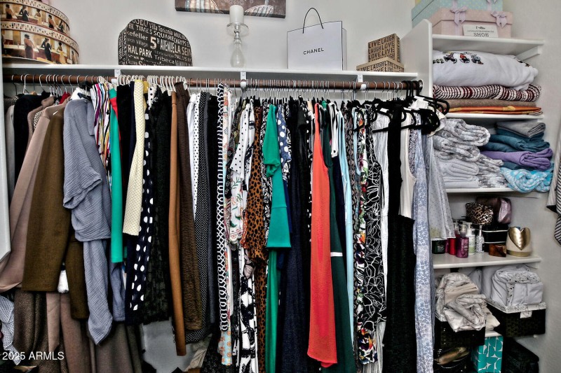 924 Dumbarton Primary Closet