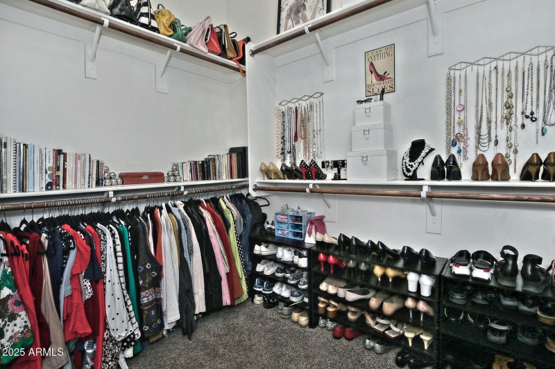 924 Dumbarton Primary Closet 2