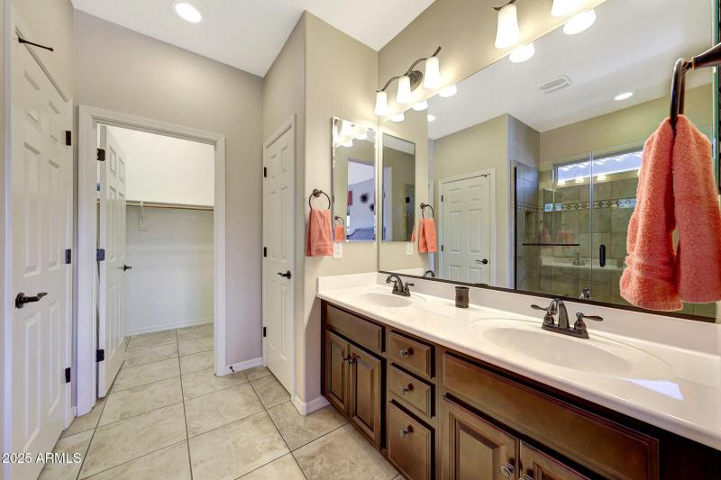 Double Sinks