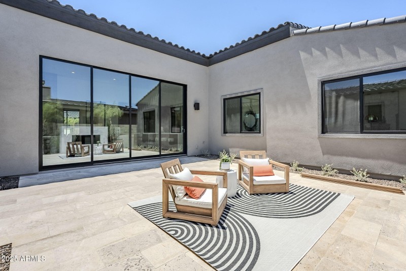 Quaint Outdoor Space