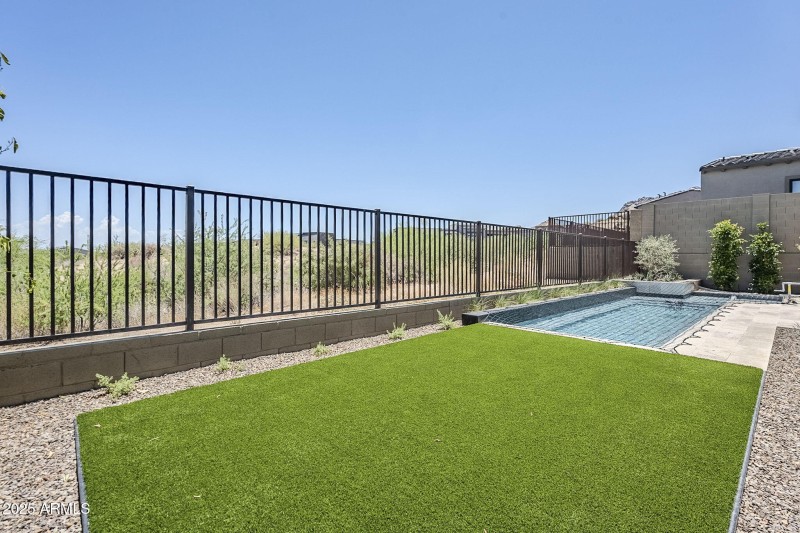 Easy to Maintain Landscape