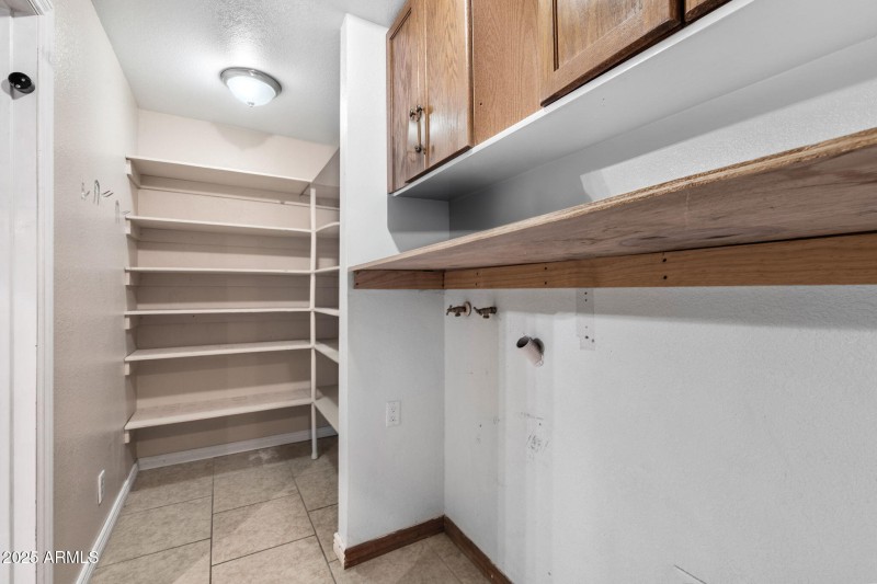 019___3106 E Grove Ave