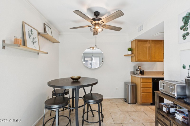 11-web-or-mls-N 81st St-L0907-011