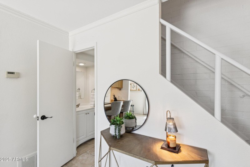 17-web-or-mls-N 81st St-L0907-017